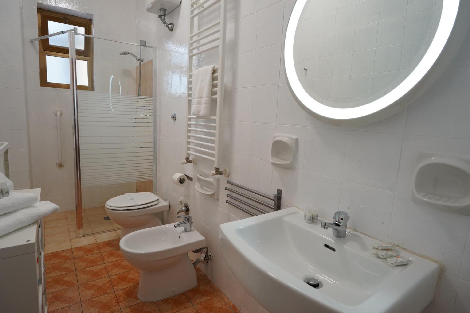 Abate Gimma Apartment 10 Minutes From St Nicholas Cathedral Бари Екстериор снимка